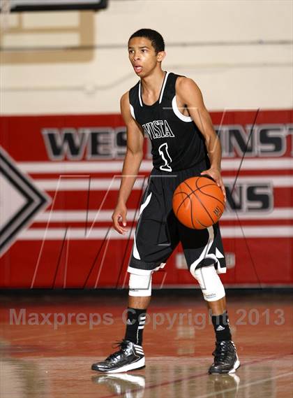 Thumbnail 1 in Vista vs. Cerritos (Charlie Wilkins Memorial Tournament) photogallery.
