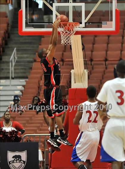 Thumbnail 1 in Centennial vs. Serra (CIF SS D3A Final) photogallery.
