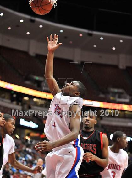 Thumbnail 1 in Centennial vs. Serra (CIF SS D3A Final) photogallery.