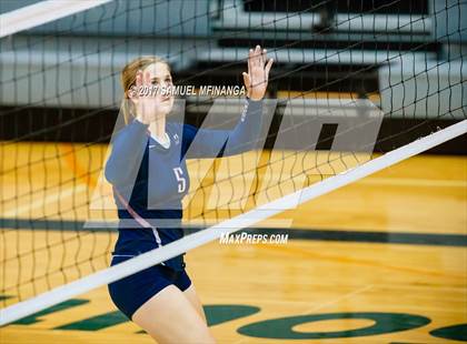Thumbnail 2 in Lincoln Northeast vs. North Star photogallery.