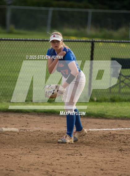 Thumbnail 2 in La Salle @ Wilsonville photogallery.