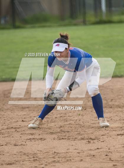 Thumbnail 2 in La Salle @ Wilsonville photogallery.