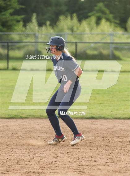 Thumbnail 2 in La Salle @ Wilsonville photogallery.