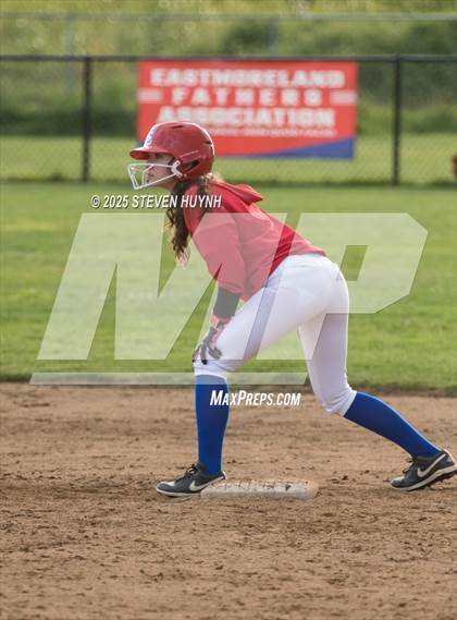 Thumbnail 1 in La Salle @ Wilsonville photogallery.
