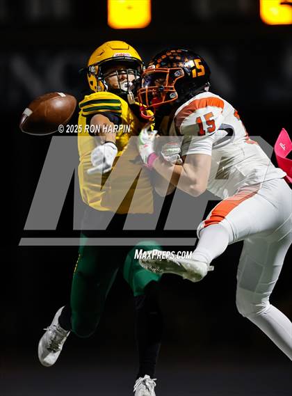 Thumbnail 2 in Douglas @ Bishop Manogue photogallery.