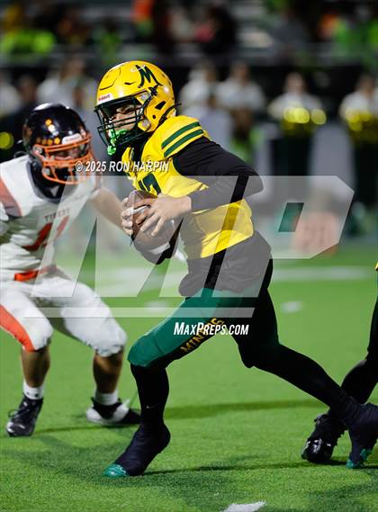 Thumbnail 3 in Douglas @ Bishop Manogue photogallery.