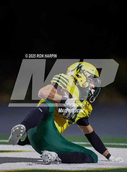 Thumbnail 3 in Douglas @ Bishop Manogue photogallery.