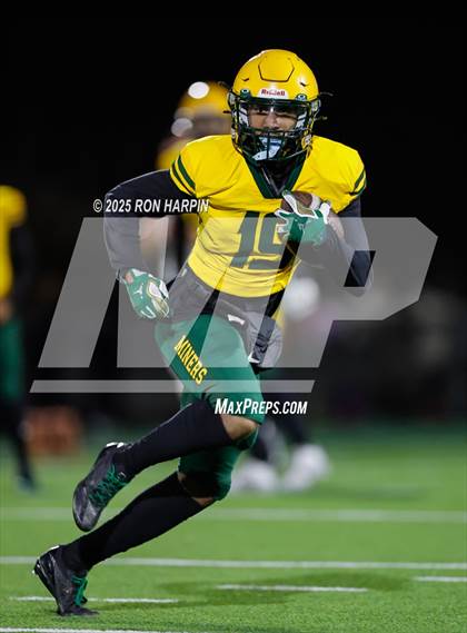 Thumbnail 1 in Douglas @ Bishop Manogue photogallery.