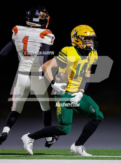 Thumbnail 1 in Douglas @ Bishop Manogue photogallery.