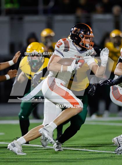 Thumbnail 1 in Douglas @ Bishop Manogue photogallery.