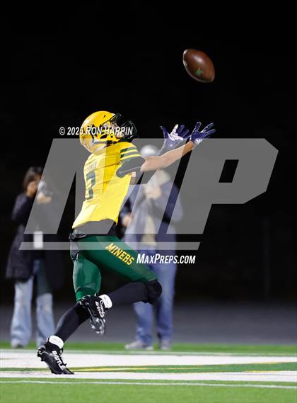 Thumbnail 3 in Douglas @ Bishop Manogue photogallery.