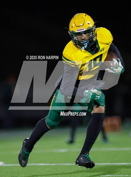 Thumbnail 3 in Douglas @ Bishop Manogue photogallery.
