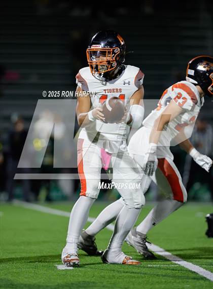 Thumbnail 2 in Douglas @ Bishop Manogue photogallery.