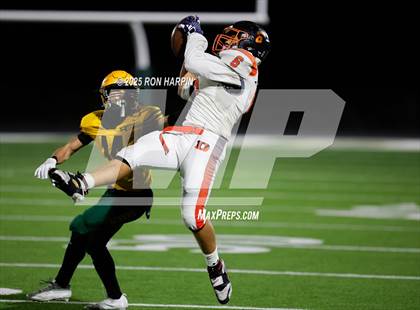 Thumbnail 1 in Douglas @ Bishop Manogue photogallery.