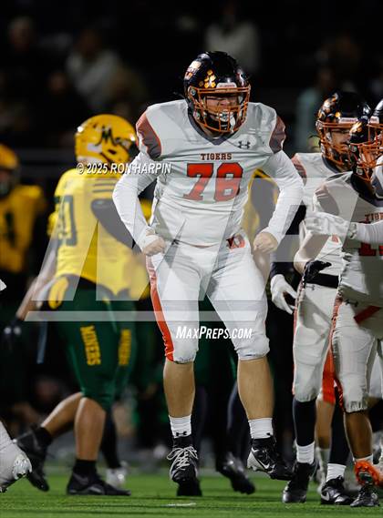 Thumbnail 1 in Douglas @ Bishop Manogue photogallery.