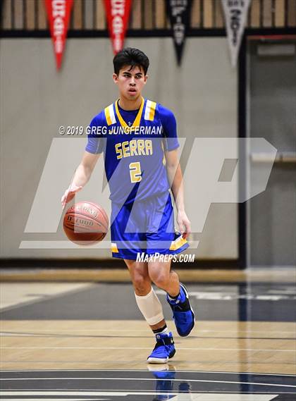 Thumbnail 2 in Miramonte vs. Serra (23rd Annual Bambauer Classic) photogallery.