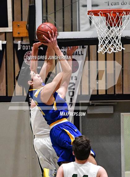 Thumbnail 2 in Miramonte vs. Serra (23rd Annual Bambauer Classic) photogallery.