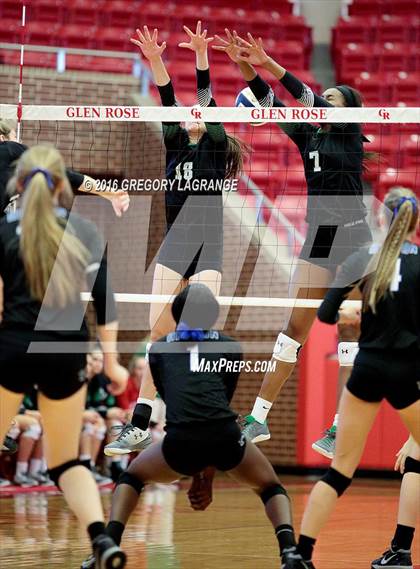 Thumbnail 3 in Hebron vs. Carroll  photogallery.