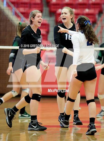 Thumbnail 1 in Hebron vs. Carroll  photogallery.