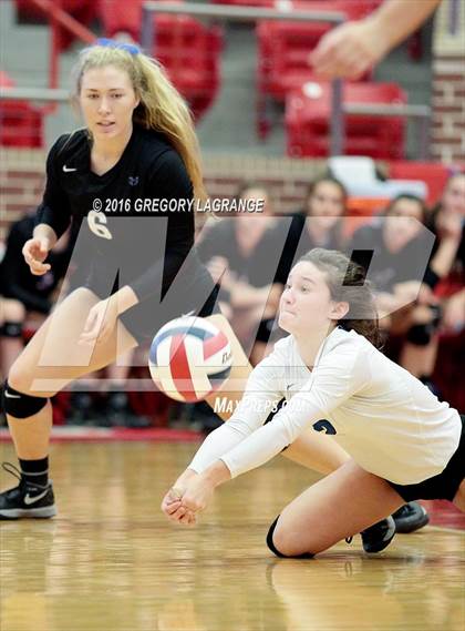 Thumbnail 1 in Hebron vs. Carroll  photogallery.