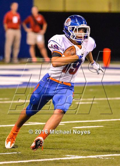 Thumbnail 3 in New Palestine vs. Whiteland (Horseshoe Classic) photogallery.