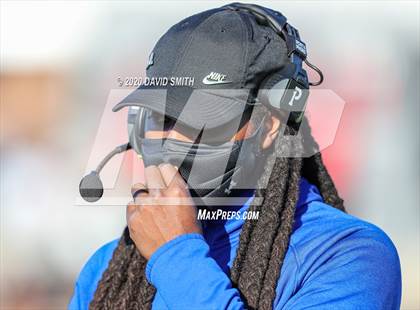 Thumbnail 2 in De Smet Jesuit vs. Raymore-Peculiar (MSHSAA Class 6 Championship) photogallery.