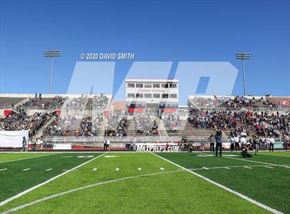Thumbnail 1 in De Smet Jesuit vs. Raymore-Peculiar (MSHSAA Class 6 Championship) photogallery.