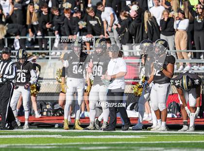 Thumbnail 3 in De Smet Jesuit vs. Raymore-Peculiar (MSHSAA Class 6 Championship) photogallery.