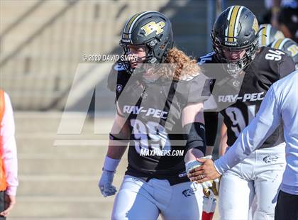Thumbnail 3 in De Smet Jesuit vs. Raymore-Peculiar (MSHSAA Class 6 Championship) photogallery.