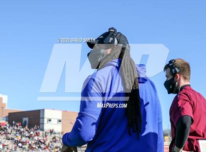 Thumbnail 1 in De Smet Jesuit vs. Raymore-Peculiar (MSHSAA Class 6 Championship) photogallery.
