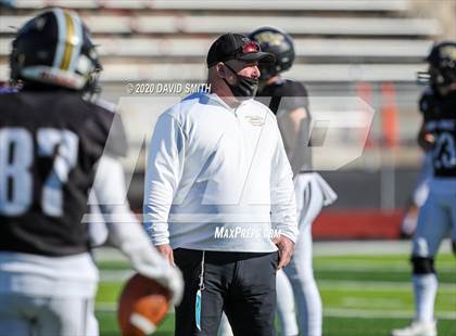 Thumbnail 2 in De Smet Jesuit vs. Raymore-Peculiar (MSHSAA Class 6 Championship) photogallery.