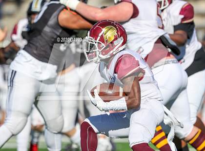 Thumbnail 2 in De Smet Jesuit vs. Raymore-Peculiar (MSHSAA Class 6 Championship) photogallery.