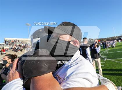 Thumbnail 2 in De Smet Jesuit vs. Raymore-Peculiar (MSHSAA Class 6 Championship) photogallery.