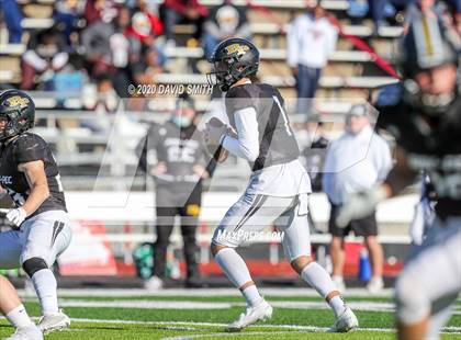 Thumbnail 1 in De Smet Jesuit vs. Raymore-Peculiar (MSHSAA Class 6 Championship) photogallery.
