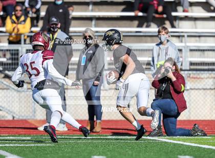 Thumbnail 1 in De Smet Jesuit vs. Raymore-Peculiar (MSHSAA Class 6 Championship) photogallery.