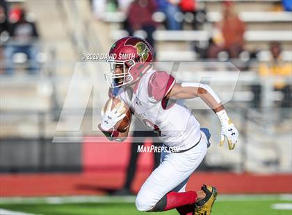 Thumbnail 2 in De Smet Jesuit vs. Raymore-Peculiar (MSHSAA Class 6 Championship) photogallery.