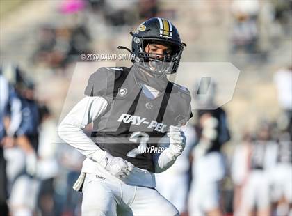 Thumbnail 3 in De Smet Jesuit vs. Raymore-Peculiar (MSHSAA Class 6 Championship) photogallery.