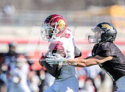 Thumbnail 2 in De Smet Jesuit vs. Raymore-Peculiar (MSHSAA Class 6 Championship) photogallery.
