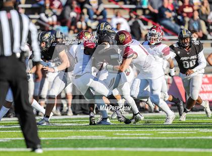 Thumbnail 2 in De Smet Jesuit vs. Raymore-Peculiar (MSHSAA Class 6 Championship) photogallery.