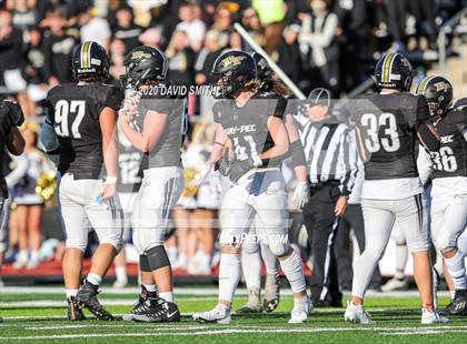 Thumbnail 2 in De Smet Jesuit vs. Raymore-Peculiar (MSHSAA Class 6 Championship) photogallery.