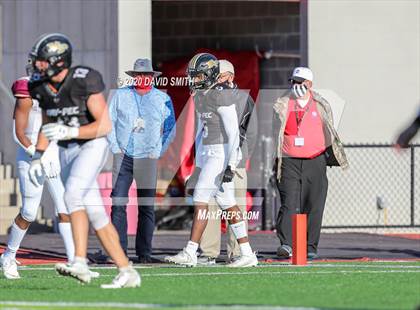 Thumbnail 3 in De Smet Jesuit vs. Raymore-Peculiar (MSHSAA Class 6 Championship) photogallery.
