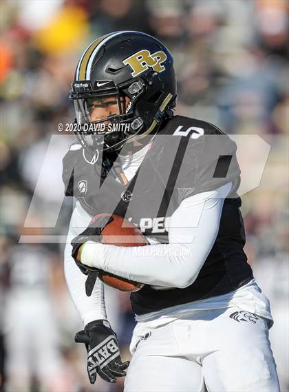 Thumbnail 3 in De Smet Jesuit vs. Raymore-Peculiar (MSHSAA Class 6 Championship) photogallery.