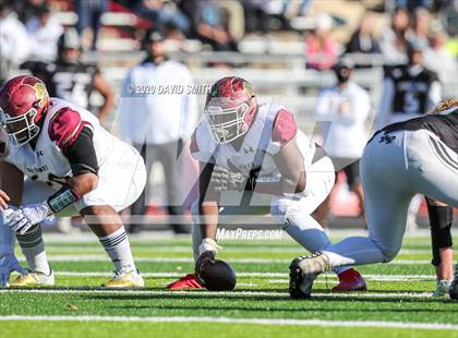 Thumbnail 2 in De Smet Jesuit vs. Raymore-Peculiar (MSHSAA Class 6 Championship) photogallery.
