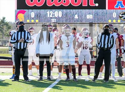 Thumbnail 2 in De Smet Jesuit vs. Raymore-Peculiar (MSHSAA Class 6 Championship) photogallery.