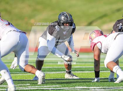 Thumbnail 2 in De Smet Jesuit vs. Raymore-Peculiar (MSHSAA Class 6 Championship) photogallery.