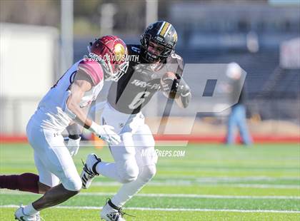 Thumbnail 1 in De Smet Jesuit vs. Raymore-Peculiar (MSHSAA Class 6 Championship) photogallery.
