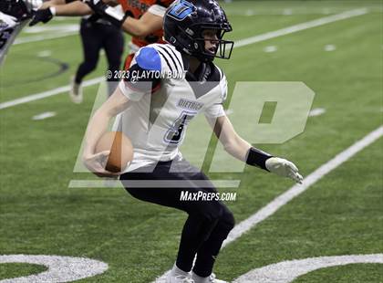 Thumbnail 3 in Kendrick vs. Dietrich photogallery.