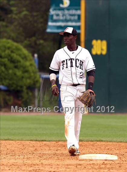Thumbnail 1 in Lyman Memorial vs. Fitch (ECC Semifinal) photogallery.