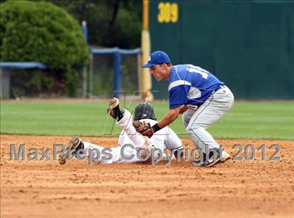 Thumbnail 2 in Lyman Memorial vs. Fitch (ECC Semifinal) photogallery.