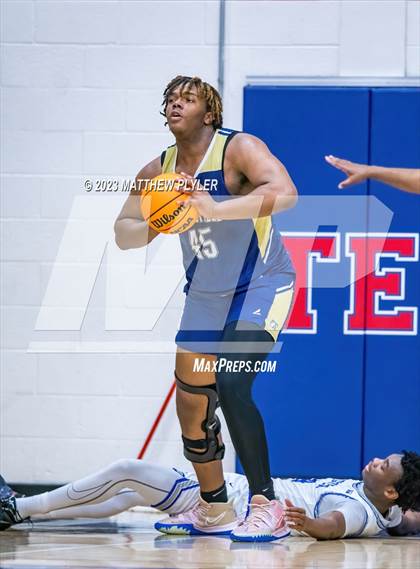 Thumbnail 2 in Westover vs. Fayetteville Academy (MLK Dream Jam at Terry Sanford) photogallery.